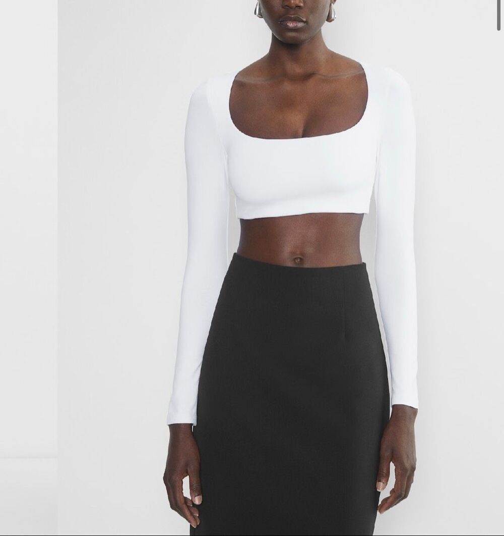 Aritzia Contour Zerogravity Square Neck Crop Top Long Sleeve white M NEW